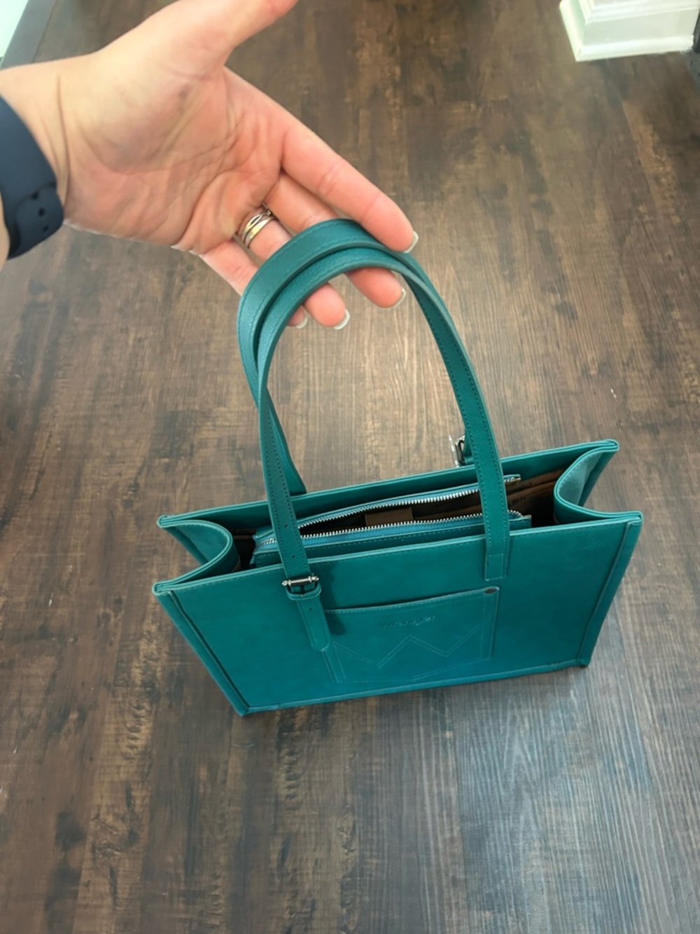 Wrangler Emerald Aztec Purse - Picture 6 of 7